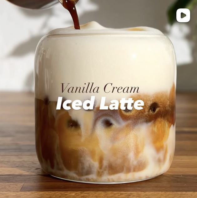 M-08 Iced Café con Leche